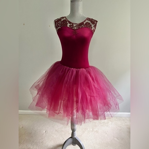 Revolution Dancewear RC18542 Size SA Burgundy Velvet with Lace & Tulle Skirt - Picture 1 of 11